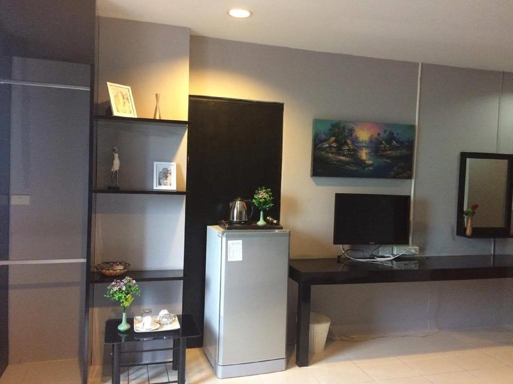 Lars-Lita Residence Patong Экстерьер фото