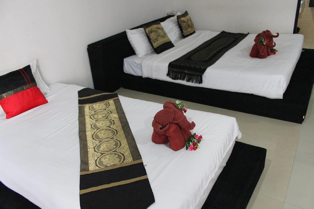 Lars-Lita Residence Patong Экстерьер фото
