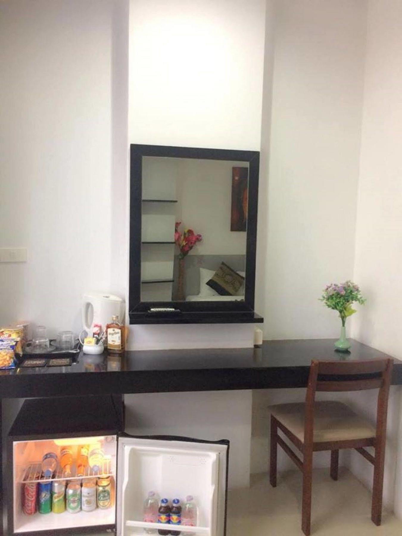 Lars-Lita Residence Patong Экстерьер фото
